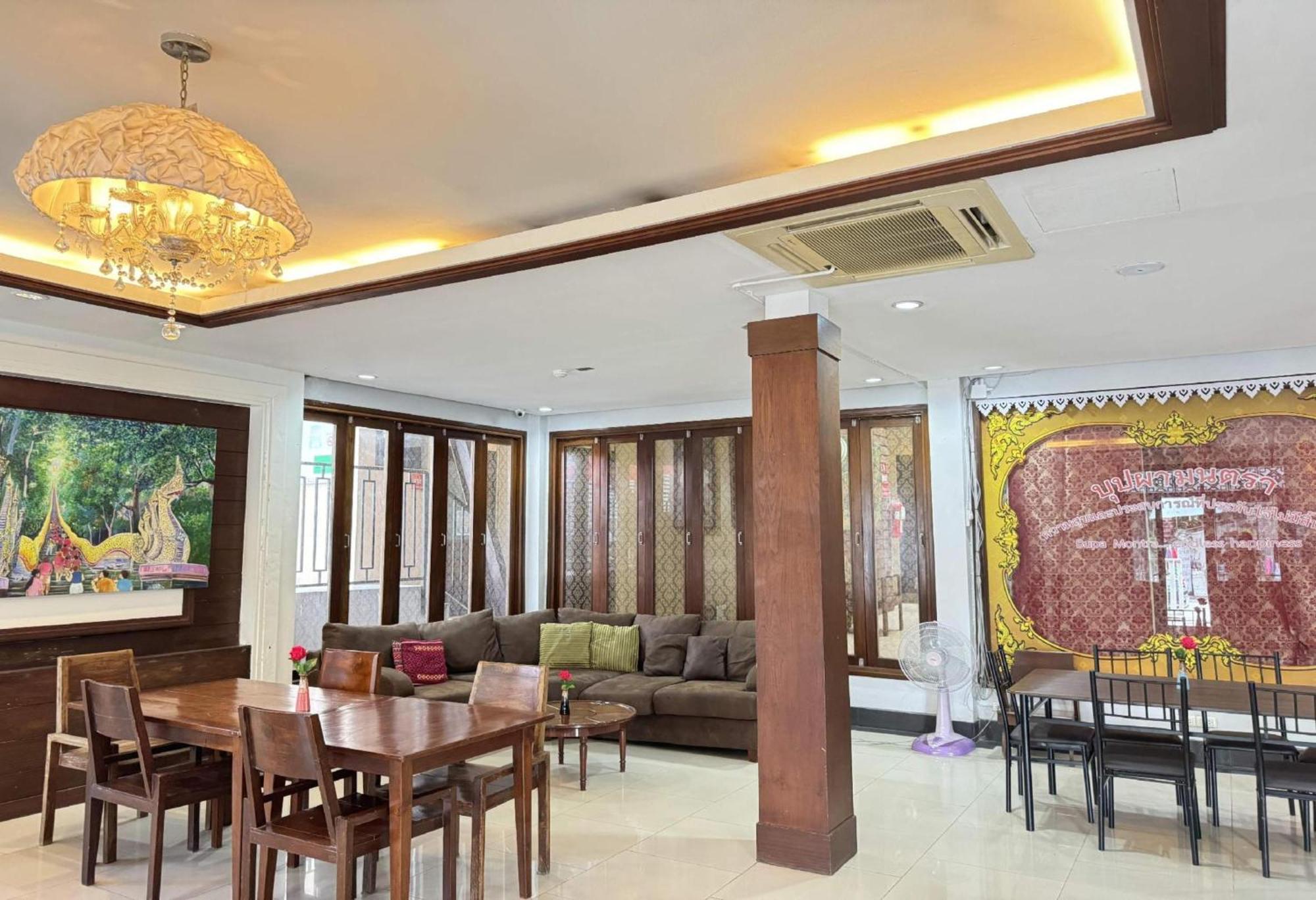 Hotel Collection O Bupamontra Chiangmai Chiang Mai Exterior foto